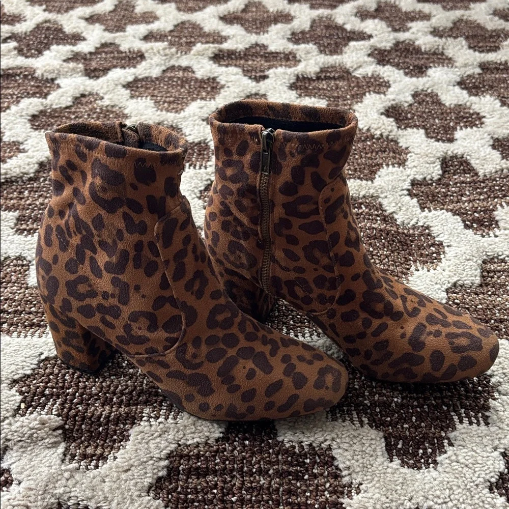 Leopard Brown Fleece Lined  Ankle Booties Size 8.5